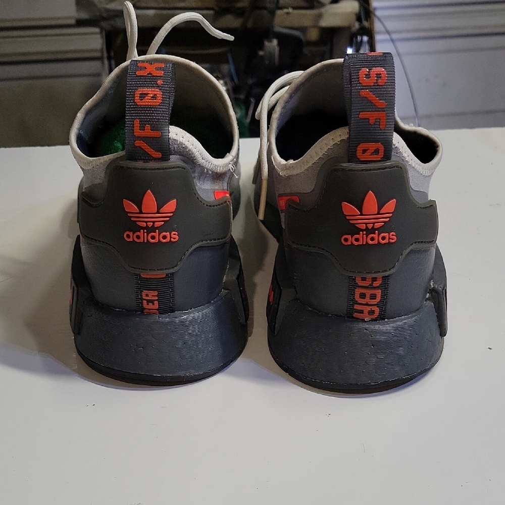 Mens 11.5 Adidas Men's NMD R1 Spectoo 'Speedlines' sneaker.  Excellent Cond. - Picture 5 of 9